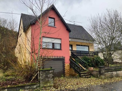 Provisionsfrei für Ersteher - Wohnhaus in Oberstadtfeld - Zwangsversteigerung!