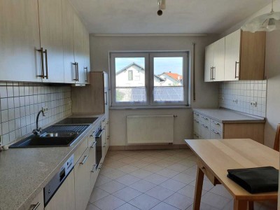 Gepflegte 2,5-Raum-Wohnung mit Terasse/Wintergarten, Einbauküche in Fischerdorf/Deggendorf