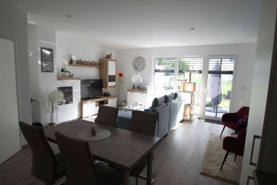 Neuwertiges energieeffizienzes Reihenhaus in Vilshofen mit Garage und Garten!