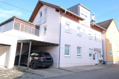 Junges 2-Familienhaus mit vielen Möglichkeiten