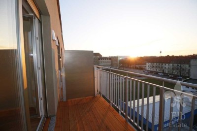 Traumhafter Sonnenuntergang vom eigenen Balkon-Erstbezug in erstklassig ausgestattete 2 Raum Wohnung