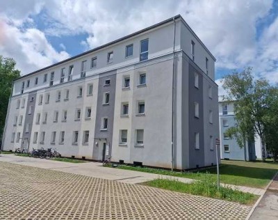 Unsere neue Wohnung:  Dachgeschoss 2-Zimmer-Wohnung mit Balkon