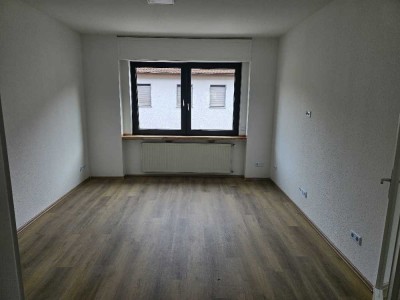 Frisch renovierte 3,5-Zimmer Wohnung im 1. OG in Heilbronn-Böckingen