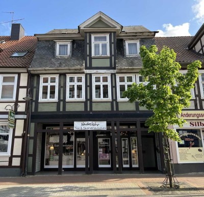 Historisches Fachwerk-Stadthaus anno 1812 in Lüchow - mit Laden und freier Wohnung mit Dachterrasse