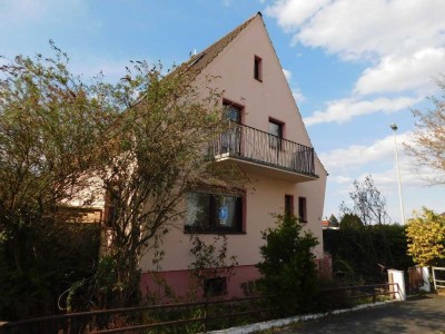 Märchenhaus möchte aus dem Dornröschenschlaf geweckt werden