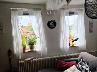 Ideal für Singles, 2 ZW mit Küche, Zentrale Lage