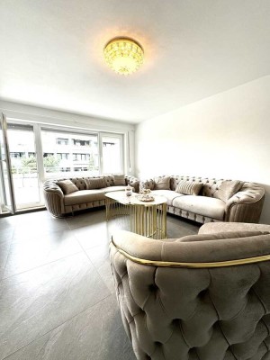 Einziehen und Wohlfühlen - stilvolle 2-Zimmer-Wohnung mit Traumterrasse und Tiefgaragenstellplatz