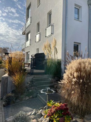 RESERVIERT! Lichtdurchflutete EG-Wohung mit großer Terrasse und Tiefgarage