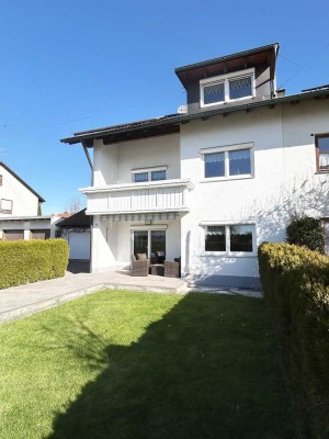 Charmantes Doppelhaus mit Garage, Terrasse & Einbauküche in Kammlach