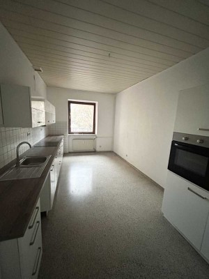 Hübsche 3 Zimmerwohnung mit Küche ohne Balkon