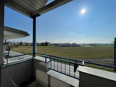 MODERNE HELLE WOHNUNG MIT 2 TERRASSEN UND GARAGENPARKPLATZ