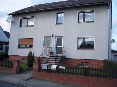 Große 4-Zimmer-Wohnung, 1. Obergeschoss,  in Wolfsburg-Almke