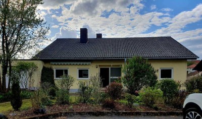 Schönes Einfamilienhaus mit großem Garten in ruhiger und gepflegter Lage, provisionsfrei von privat