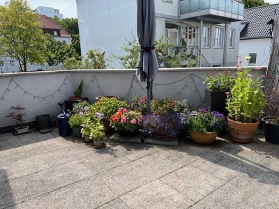 Helle, gepflegte 3 ZKB mit großem Balkon Nähe Krankenhaus Mitte