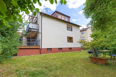Freistehendes Mehrfamilienhaus in ruhiger Lage von Nieder-Eschbach (Provisionsfrei)