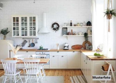 2½-Zimmer-Wohnung mit Balkon - provisionsfrei