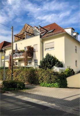 attraktive 1-Raum Wohnung mit Balkon und TG Stellplatz