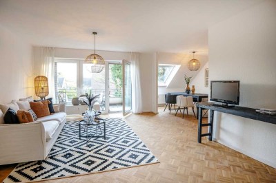 *PROVISIONSFREI* Frisch renovierte Maisonettewohnung, Balkon, TG-Stellplatz, 2 Bäder, Parkett