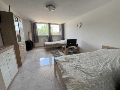 Kapitalanlage Top Rendite – Bezugsfreie renovierte 2-Zimmer-Wohnung – möbliert und sofort verfügbar