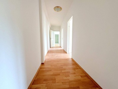 4-Zimmer-Wohnung in Erstbezugs-Zustand! Neubau!