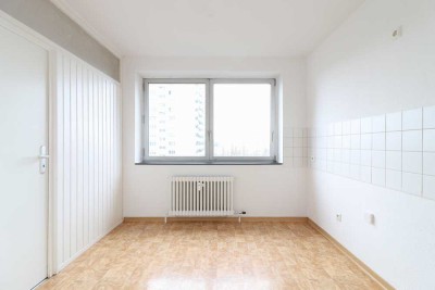 *Erstbezug nach Sanierung* Großzügige und helle 2-Zi.-Wohnung mit Balkon!