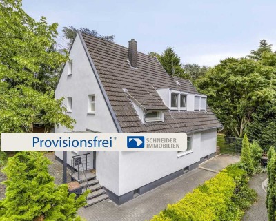 Düsseldorf-Angermund: Neuwertiges, freistehendes Haus auf großem Grundstück