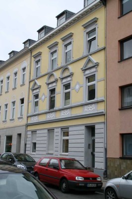 Schöne klassische Altbauwohnung - Erstvermietung nach Renovierung