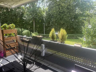 Stilvolle, modernisierte 4,5-Zimmer-Wohnung mit Balkon und Einbauküche in Möglingen