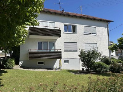 Renoviert, provisionsfrei und zentral gelegen: 2-Raum-Wohnung mit Südwest-Balkon in Wullenstetten