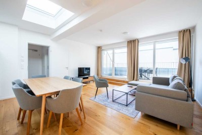 Alles hat einen Anfang: Penthouse zum Verlieben nahe Ku’damm mit großer Sunset-Terrasse