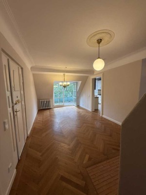 Exklusive 6-Zimmer Wohnung in München Lehel mit Balkon