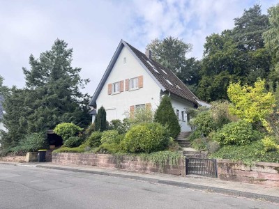 GEMÜTLICHES FREISTEHENDES EFH IN BEVORZUGTER WOHNLAGE!