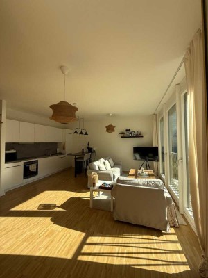 DECEMBER FREE 2-Zimmer-Wohnung mit Balkon im 3. OG im Tiergarten-UNMÖBLIERT