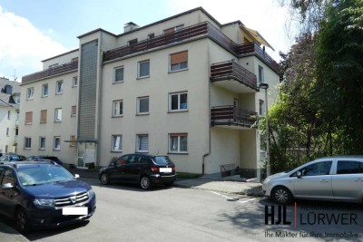 Ein Balkon zum Verlieben mit Sonne, Ausblick und Privatsphäre