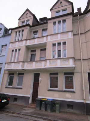 2,5 Zimmer Wohnung mit Balkon im 3. OG