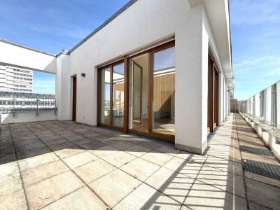Penthouse im The Urban – Ihr exklusiver Rückzugsort über den Dächern Frankfurts