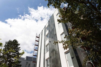 **Frühjahrsangebot** Möbliertes Apartment in Düsseldorf- Rath!