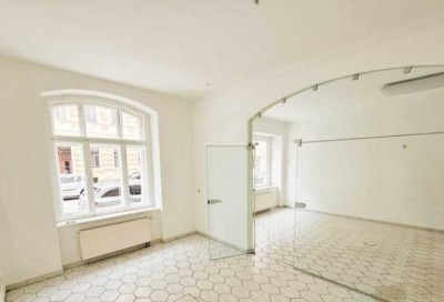 zentrale & helle Gewerbeeinheit (Erdgeschoss)