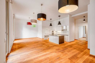Gartenwohnung mit 3-4 Zimmern in Bestlage von Mitte