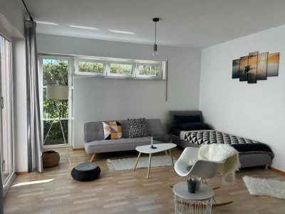 Stilvolle möblierte EG-Wohnung in der Bürostadt Niederrad