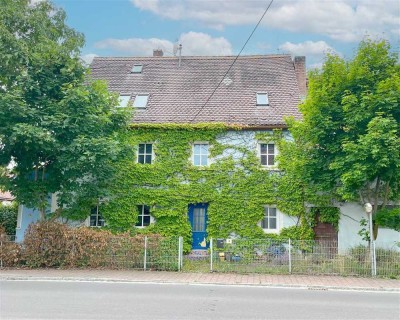 Veredelter Rohbau mit Scheune: Jetzt Ihr individuelles Wohnprojekt starten!