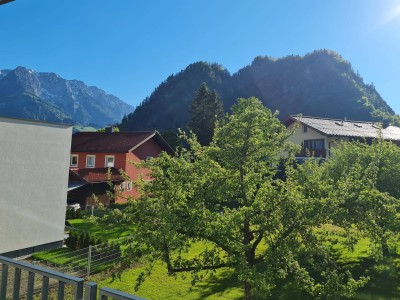 Moderne 3-Zimmer Wohnung mit Balkon und Tiefgarage