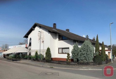 Werthaltiges Anlageinvestment - Vermietetes 3-Fam.-Haus mit Gewerbehalle