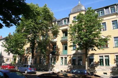 sofort bezugsfrei - Schöne Altbauwohnung im Hochparterre mit Wohnküche - ruhige Lage