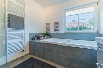 Ihr maßgeschneidertes Mehrfamilienhaus: Raum für Träume und Familie