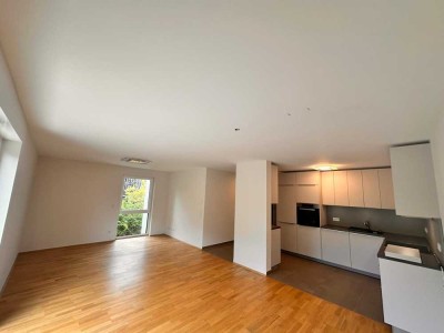 Moderne Wohnung in Bestlage  – Mit Terrasse, Küche & Stellplätzen