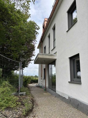 Erstbezug: 2-Zi.-Whg. mit Einbauküche und sonnigem Balkon in Taufkirchen (nahe S-Bahn) ab 11/2025