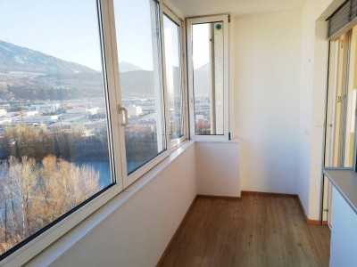 Geräumige 3-Zi-Wohnung mit Loggia und wunderbaren Ausblick