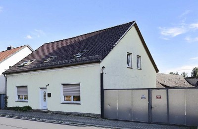 Am Finowkanal gelegenes, großes Wohnhaus mit mehr als 600m² Nebengelass und großem Grundstück