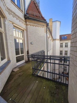 Geschmackvolle, sanierte 3-Raum-Wohnung mit gehobener Innenausstattung mit Balkon in Leipzig